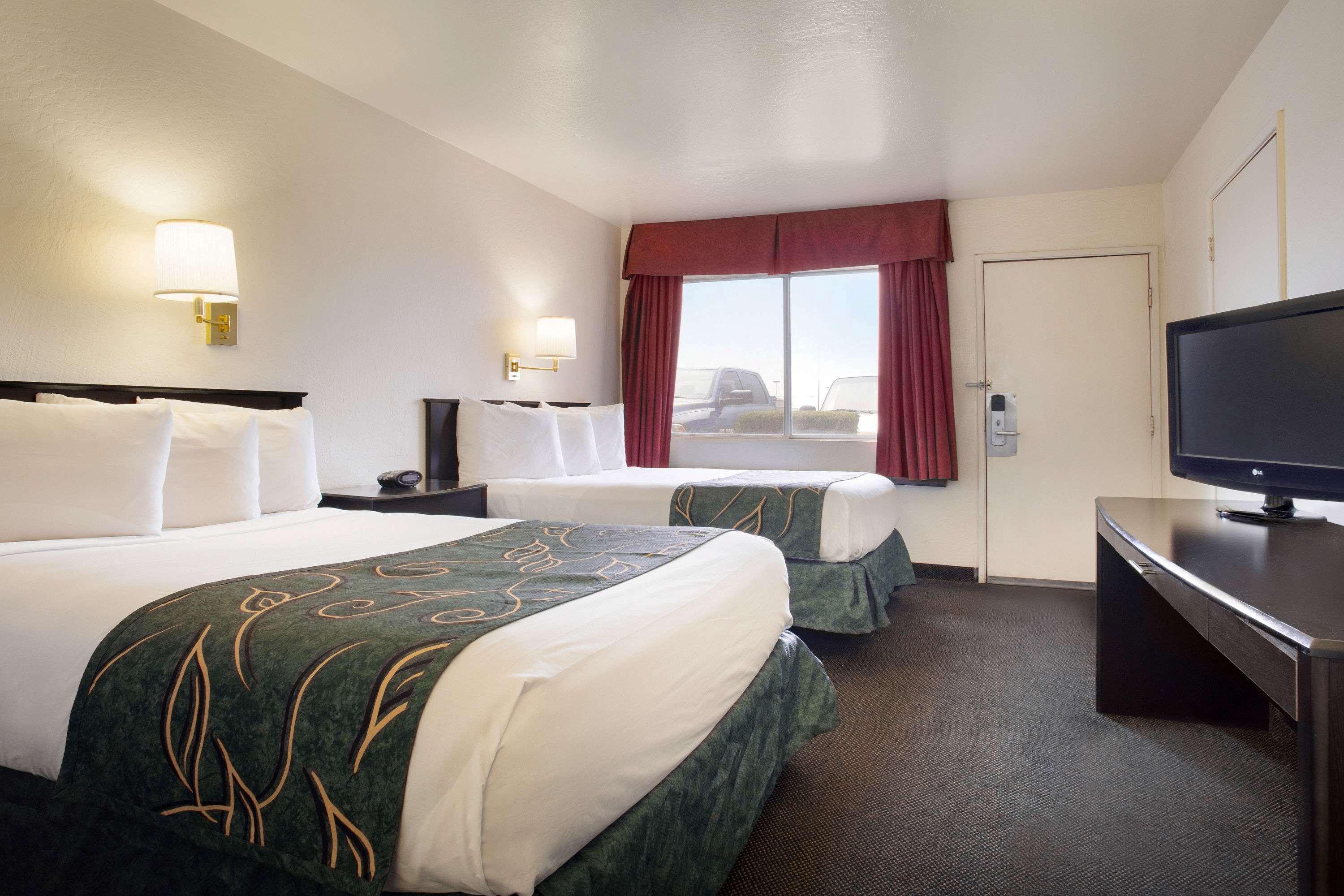 Clarion Pointe Winslow I-40 Dış mekan fotoğraf