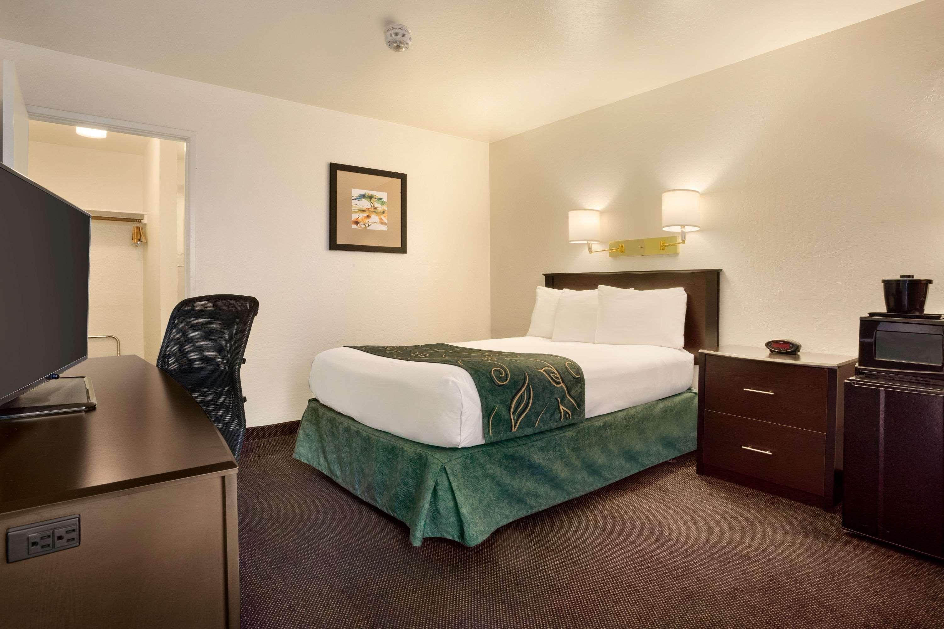 Clarion Pointe Winslow I-40 Dış mekan fotoğraf